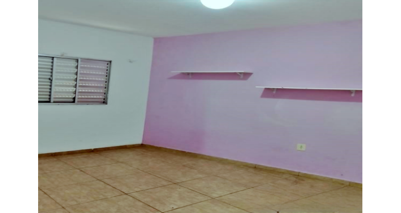  Sobrado à venda no Bairro do  Conjunto Habitacional Turística na Rua Parque do Itatiaia,