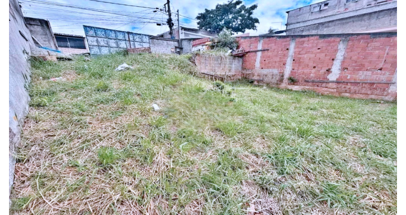 Terreno à venda no Bairro do Jardim Jaraguá na Rua Francisco Bellazzi