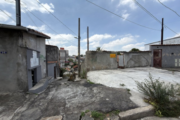 Terreno à venda no Bairro da Vila Guedes na Rua William Hamilton