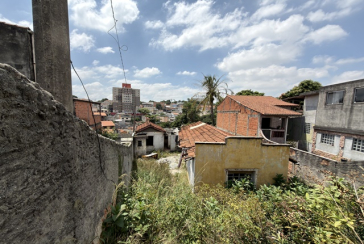 Terreno à venda no Bairro da Vila Guedes na Rua William Hamilton