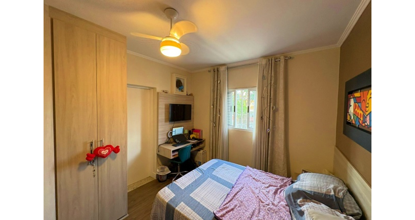 Sobrado à venda no Bairro do Jardim Vista Linda na Rua Erva Cidreira,