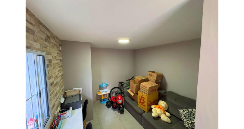 Sobrado à venda no Bairro do Jardim Vista Linda na Rua Erva Cidreira,