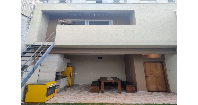 Sobrado à venda no Bairro do Jaraguá na Rua Bacurizeiros,