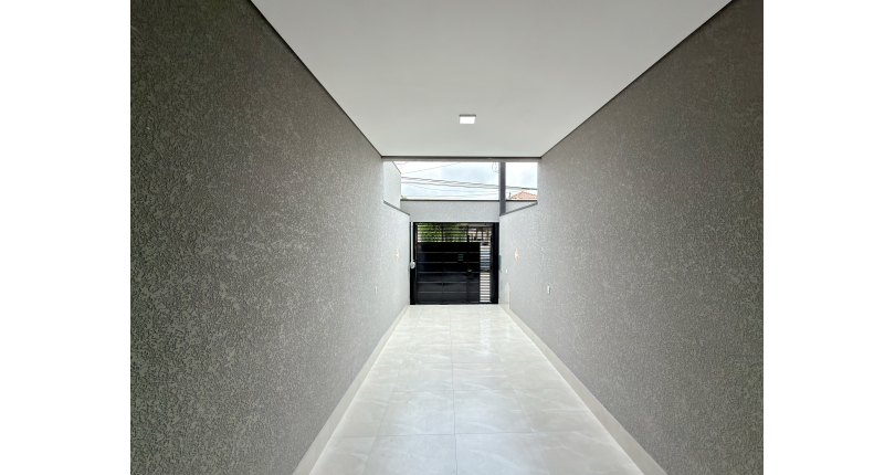 Sobrado novo à venda no Bairro do Parque Maria Domitila na Rua Edvard de Vita Godoy 252