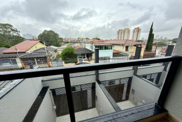 Sobrado novo à venda no Bairro do Parque Maria Domitila na Rua Edvard de Vita Godoy 254