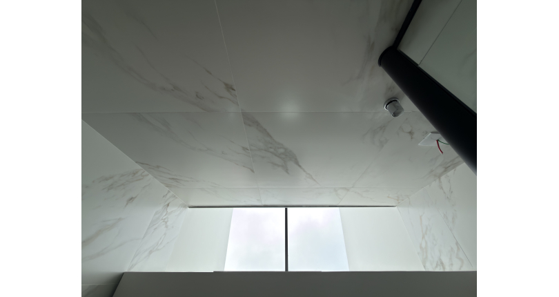 Sobrado novo à venda no Bairro do Parque Maria Domitila na Rua Edvard de Vita Godoy 254