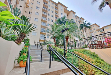 Apartamento à venda no Bairro do Jaraguá na Avenida Amador Aguiar 530, no Condomínio Edifício Melrose