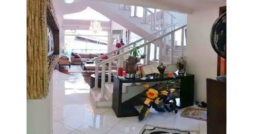 Sobrado à venda no Bairro do City América na Avenida Dom Carmine Rocco, 