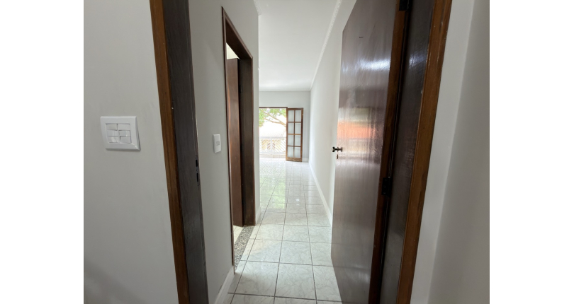 Sobrado à venda no Bairro do Jardim Santo Elias na Rua Benedito da Fonseca Rondon. 