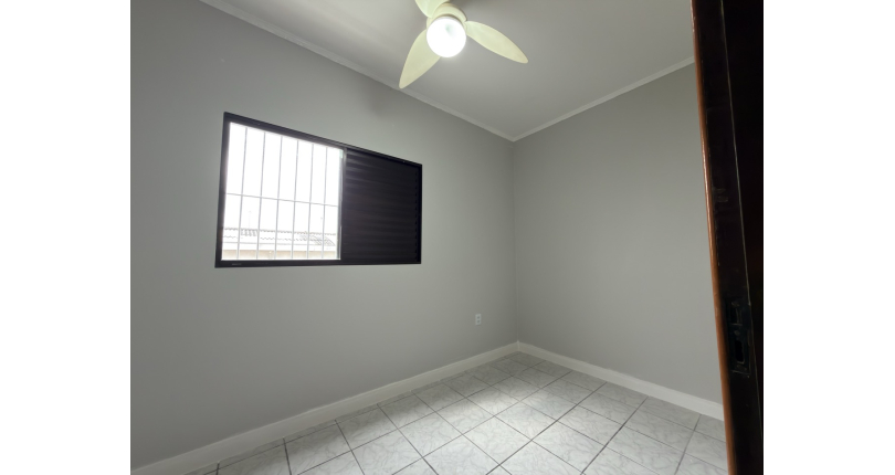 Sobrado à venda no Bairro do Jardim Santo Elias na Rua Benedito da Fonseca Rondon. 