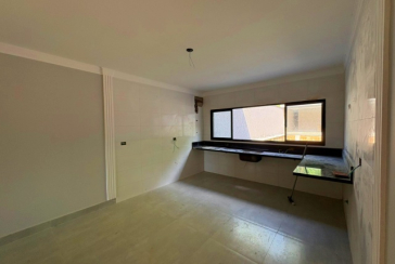 Sobrado novo à venda no Bairro da Chácara Jaraguá na Rua Rio Grande da Serra