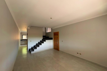 Sobrado novo à venda no Bairro da Chácara Jaraguá na Rua Rio Grande da Serra