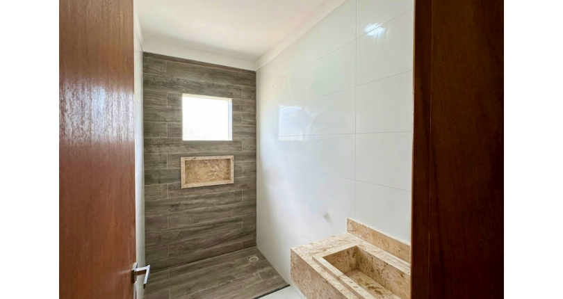 Sobrado novo à venda no Bairro da Chácara Jaraguá na Rua Rio Grande da Serra