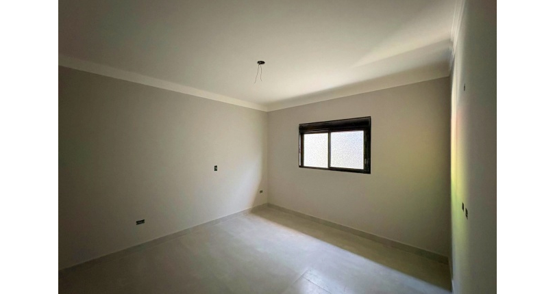 Sobrado novo à venda no Bairro da Chácara Jaraguá na Rua Rio Grande da Serra