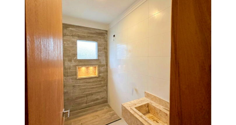 Sobrado novo à venda no Bairro da Chácara Jaraguá na Rua Rio Grande da Serra