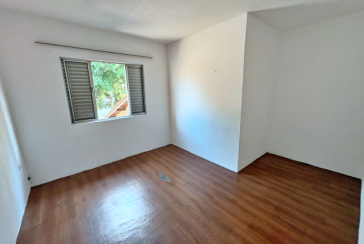 Casa Térrea à venda no Bairro do Parque São Domingos na Rua Professor José Maria Calazans Nogueira