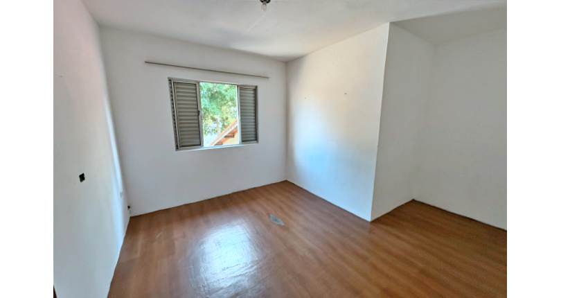 Casa Térrea à venda no Bairro do Parque São Domingos na Rua Professor José Maria Calazans Nogueira