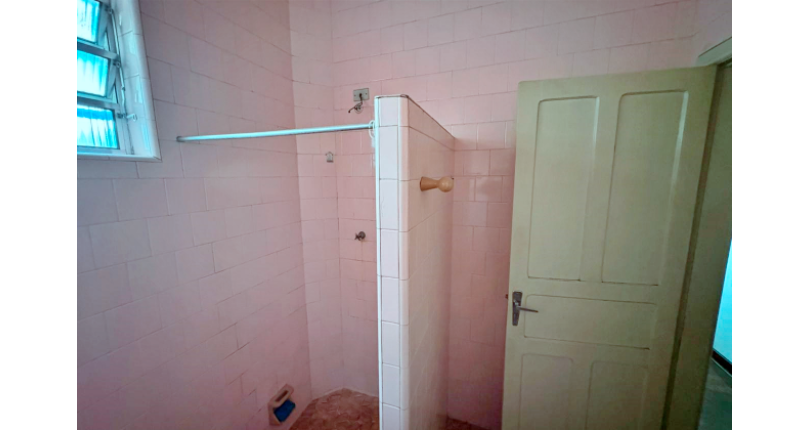 Casa Térrea à venda no Bairro do Parque São Domingos na Rua Professor José Maria Calazans Nogueira