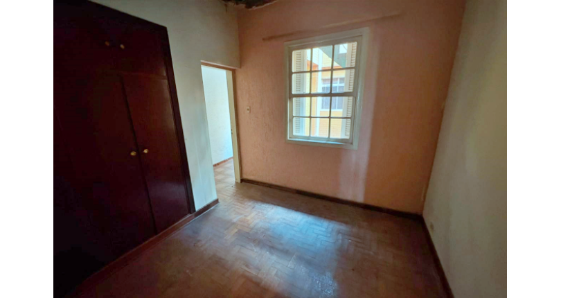 Casa Térrea à venda no Bairro do Parque São Domingos na Rua Professor José Maria Calazans Nogueira