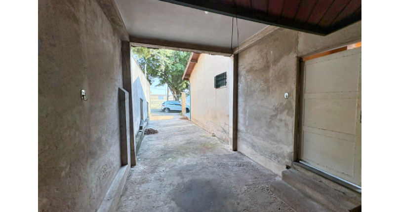 Casa Térrea à venda no Bairro do Parque São Domingos na Rua Professor José Maria Calazans Nogueira