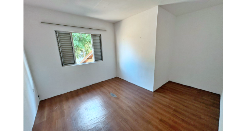 Casa Térrea à venda no Bairro do Parque São Domingos na Rua Professor José Maria Calazans Nogueira