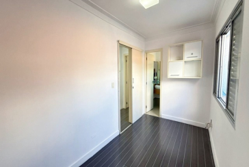 Sobrado à venda no Bairro do Parque Maria Domitila na Rua Manuel de Oliveira Rocha