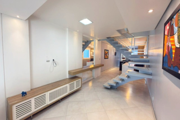 Sobrado à venda no Bairro do Parque Maria Domitila na Rua Manuel de Oliveira Rocha