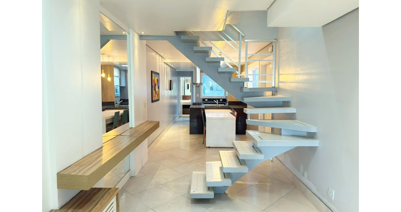 Sobrado à venda no Bairro do Parque Maria Domitila na Rua Manuel de Oliveira Rocha