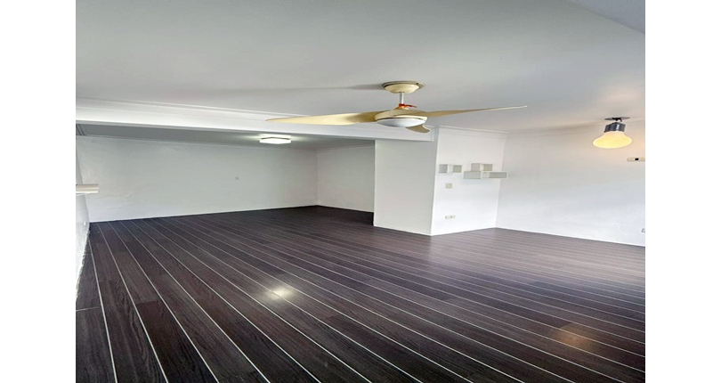 Sobrado à venda no Bairro do Parque Maria Domitila na Rua Manuel de Oliveira Rocha