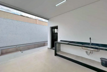 Linda Casa à venda em Itatiba no Residencial Fazenda Santa Rosa - Fase 1 na Avenida Carmelo Scarparo