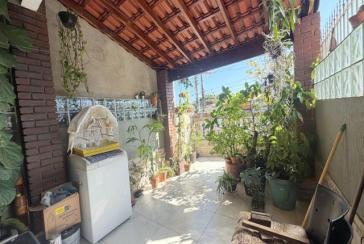 Sobrado à venda no Bairro da Vila Boaçava na Rua Água Limpa, 