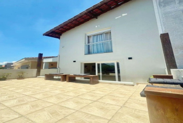 Sobrado à venda no Bairro do Parque São Domingos na Rua Luís Filgueira Souto,