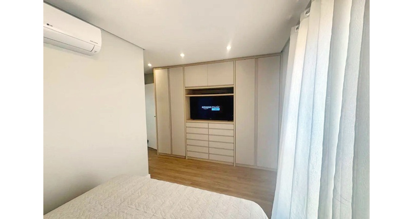 Sobrado à venda no Bairro do Parque São Domingos na Rua Luís Filgueira Souto,