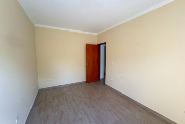  Sobrado à venda no Bairro do Jardim São Ricardo na Rua Emílio Vendrell,