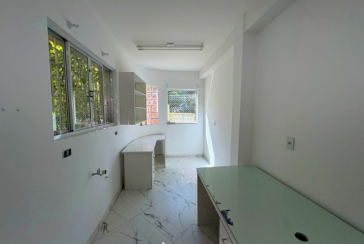  Sobrado à venda no Bairro do Jardim São Ricardo na Rua Emílio Vendrell,