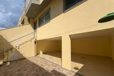  Sobrado à venda no Bairro do Jardim São Ricardo na Rua Emílio Vendrell,