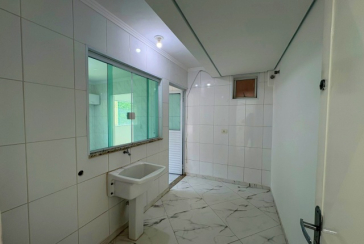  Sobrado à venda no Bairro do Jardim São Ricardo na Rua Emílio Vendrell,