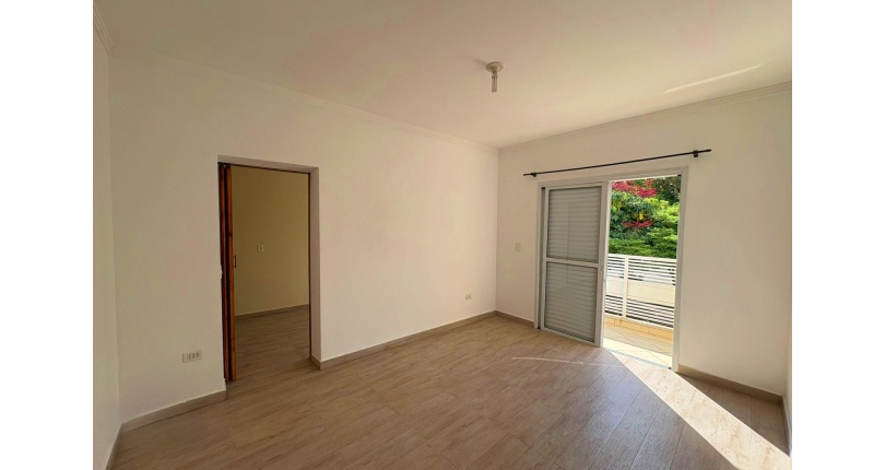  Sobrado à venda no Bairro do Jardim São Ricardo na Rua Emílio Vendrell,