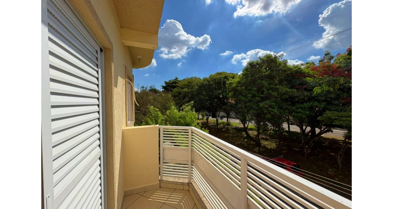  Sobrado à venda no Bairro do Jardim São Ricardo na Rua Emílio Vendrell,