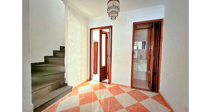  Sobrado à venda no Bairro do Conjunto Residencial Vista Verde na Rua Ricardo Abed