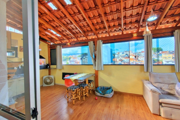 Apartamento Cobertura à venda no Bairro da Vila Regina na Rua Doutor Luís La Scala Júnior 174