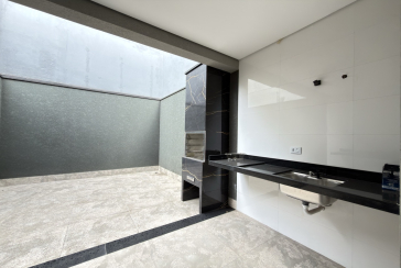 Sobrado novo com conceito aberto à venda no Bairro do Parque São Domingos na Avenida Joaquim de Magalhães 155