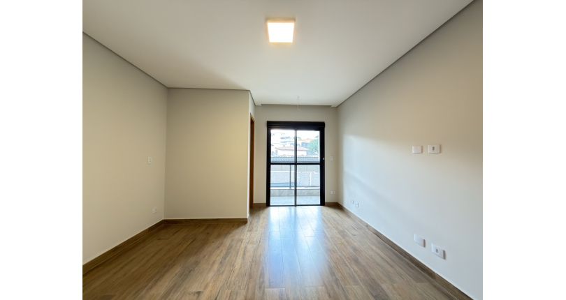 Sobrado novo com conceito aberto à venda no Bairro do Parque São Domingos na Avenida Joaquim de Magalhães 155