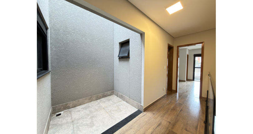 Sobrado novo com conceito aberto à venda no Bairro do Parque São Domingos na Avenida Joaquim de Magalhães 155