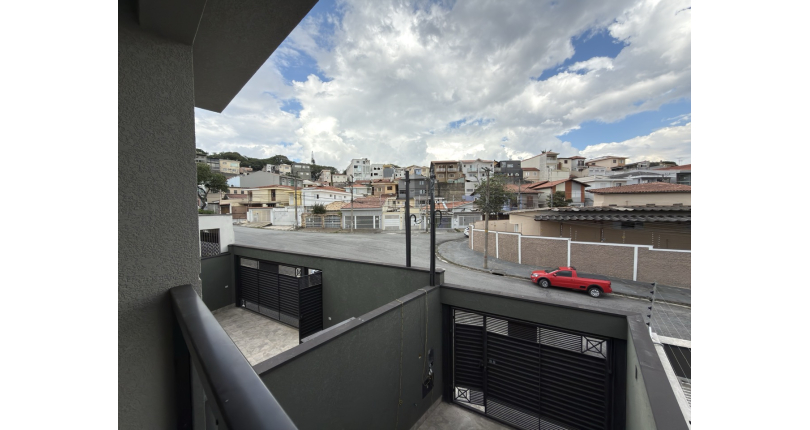 Sobrado novo com conceito aberto à venda no Bairro do Parque São Domingos na Avenida Joaquim de Magalhães 155