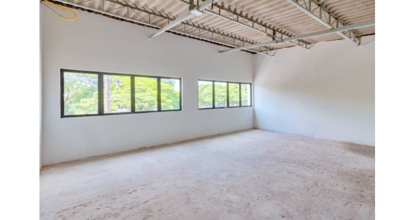  Imóvel Comercial à venda no Bairro da Lapa na Praça Professor José Azevedo Antunes