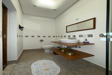 Casa assobradada à venda no Bairro da Vila Primavera na Rua Clara Parente