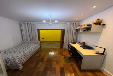 Casa assobradada à venda no Bairro da Vila Primavera na Rua Clara Parente