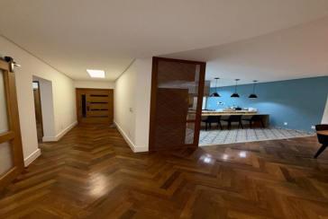 Casa assobradada à venda no Bairro da Vila Primavera na Rua Clara Parente