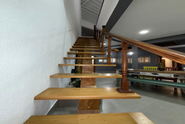 Casa assobradada à venda no Bairro da Vila Primavera na Rua Clara Parente